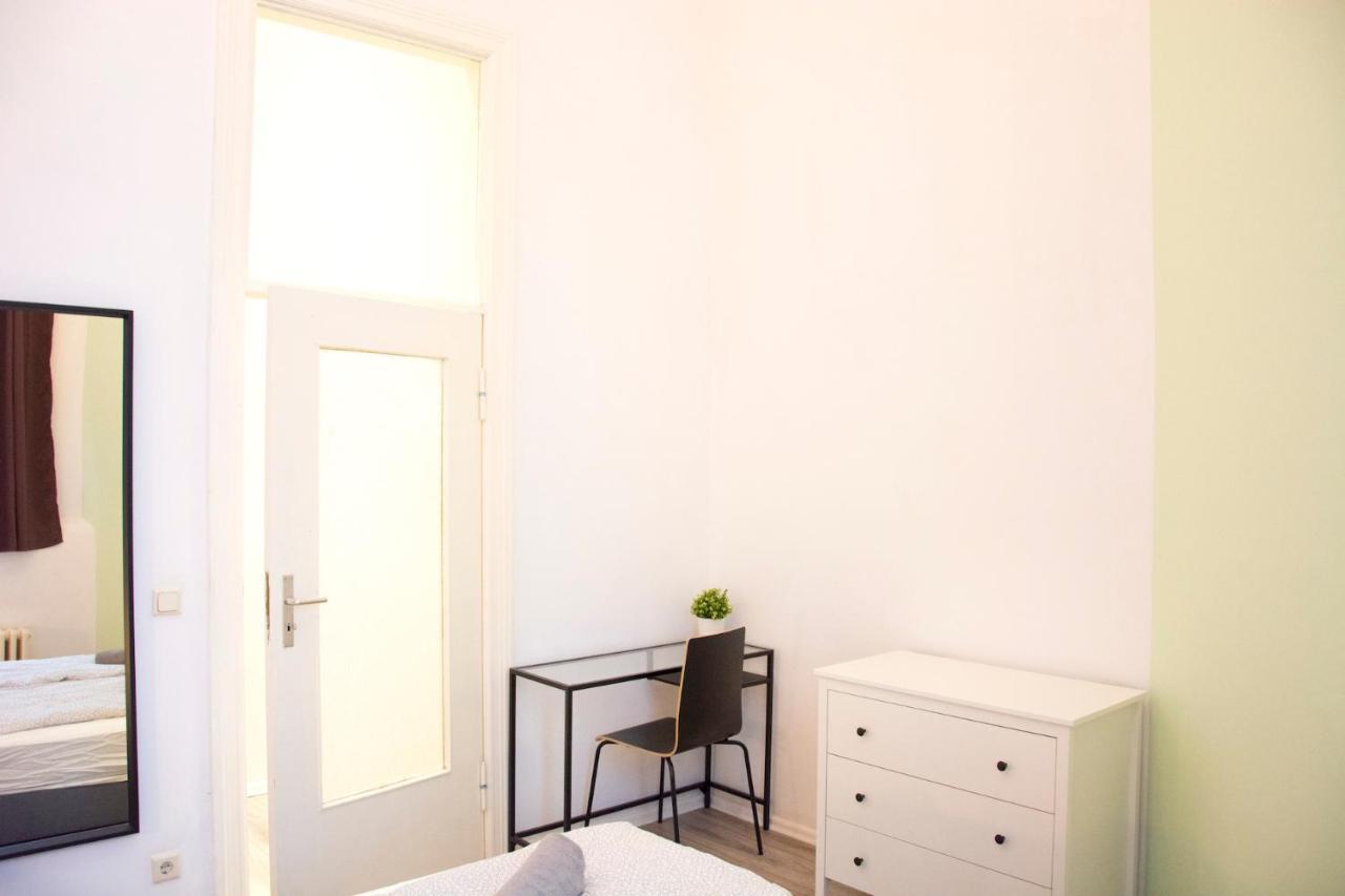 Moabit Family Apartment Berlin Eksteriør billede